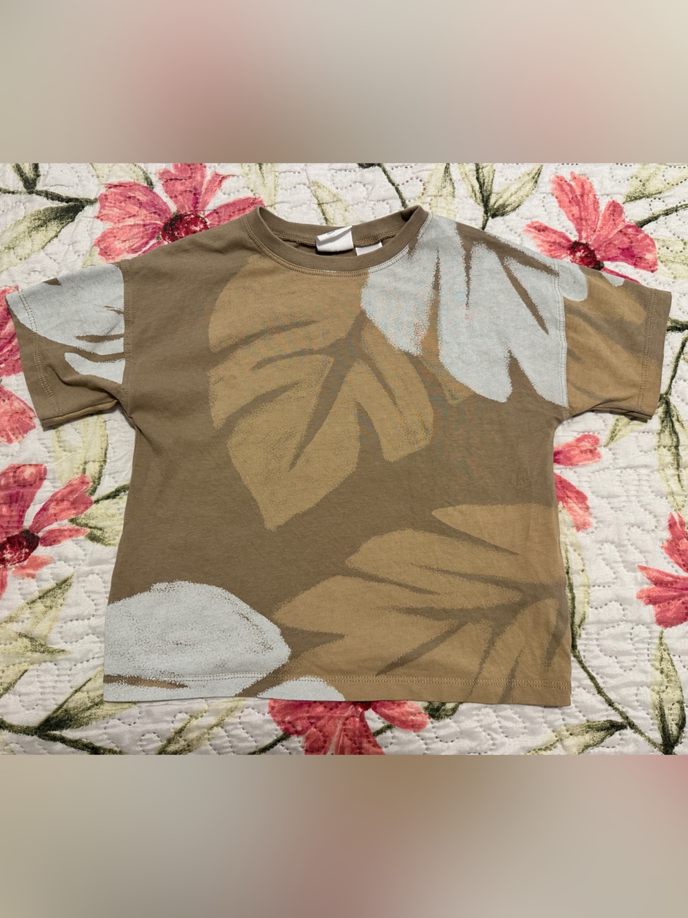 Zara Tan & Light Blue Leaf Print Short Sleeve Tee Size 2/3 Toddler